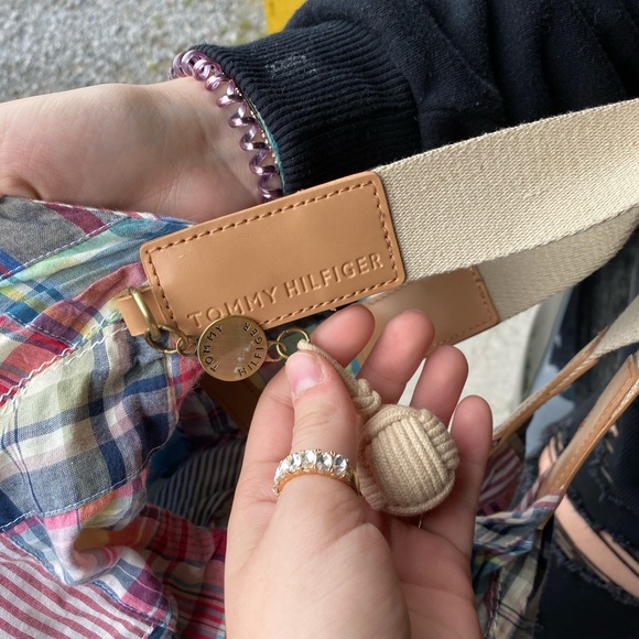 Tommy Hilfiger bag - Picture 2 of 2